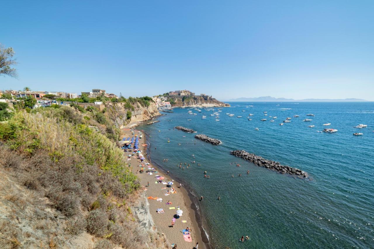 Controvento In Villa Eldorado Procida Buitenkant foto