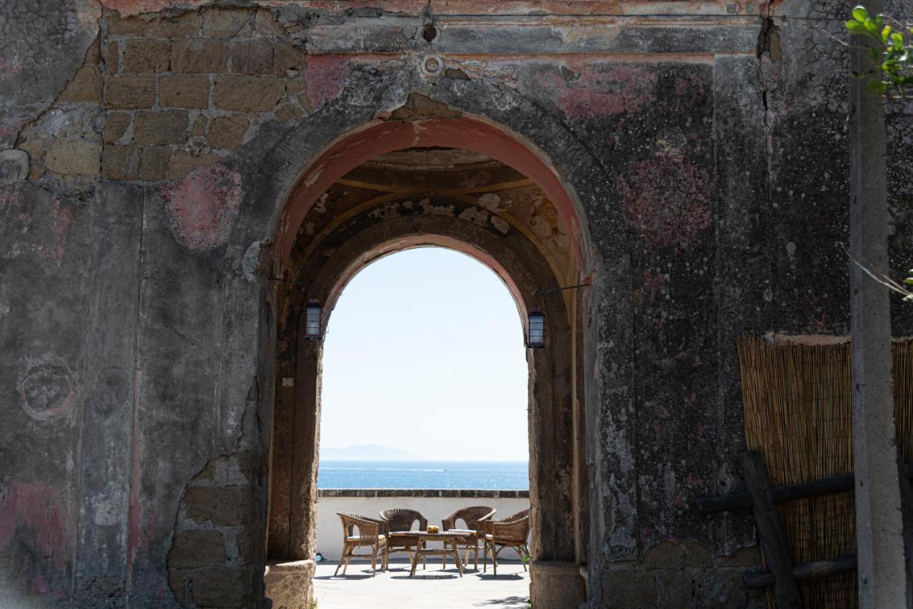 Controvento In Villa Eldorado Procida Buitenkant foto